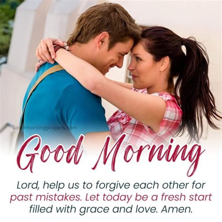 40+ Hot and Romantic Good Morning Image with Love Couple