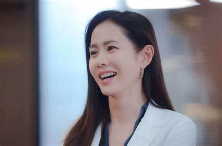 8 Pesona Son Ye Jin, Jadi Wanita Tercantik Sedunia di Usia 38 Tahun