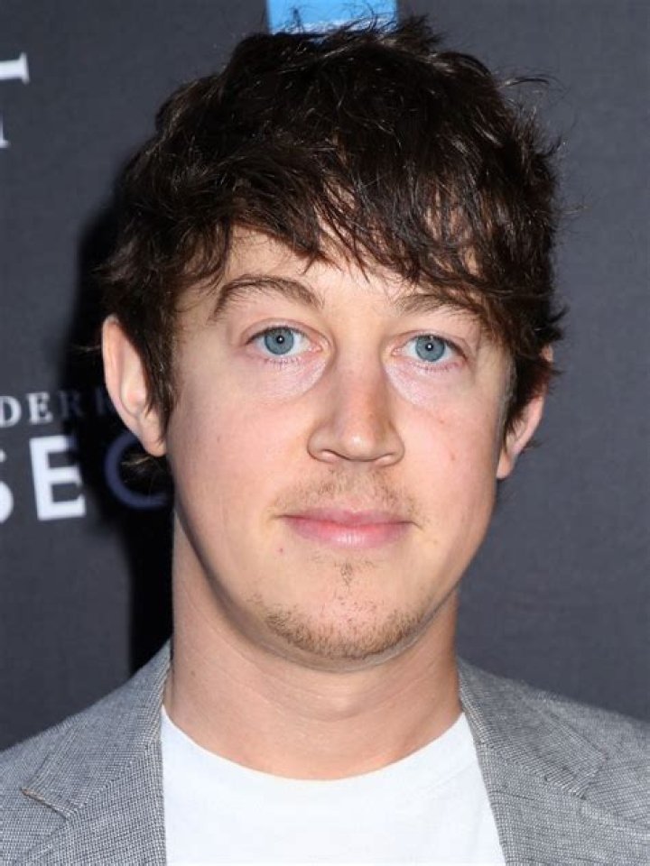 Alex Sharp Net Worth
