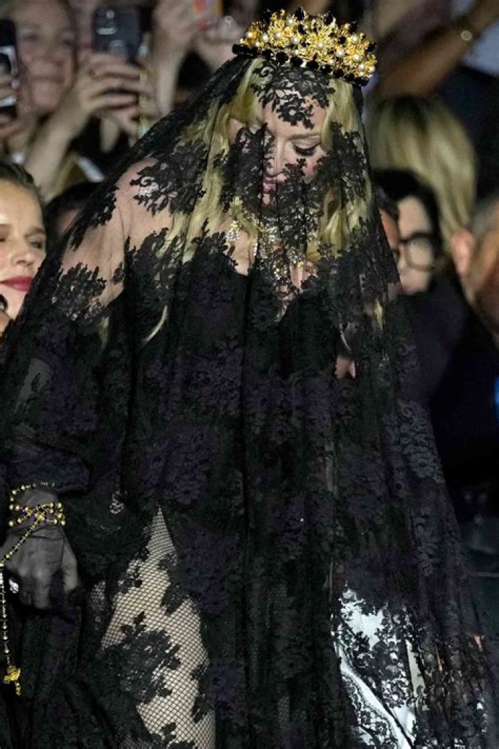 Alexia Nepola wearing dolce gabbana