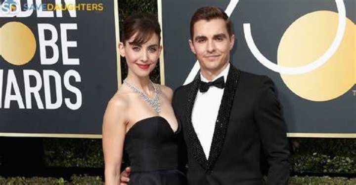 Alison brie Husband, Age, Parents, Children, Net Worth, Instagram, Career