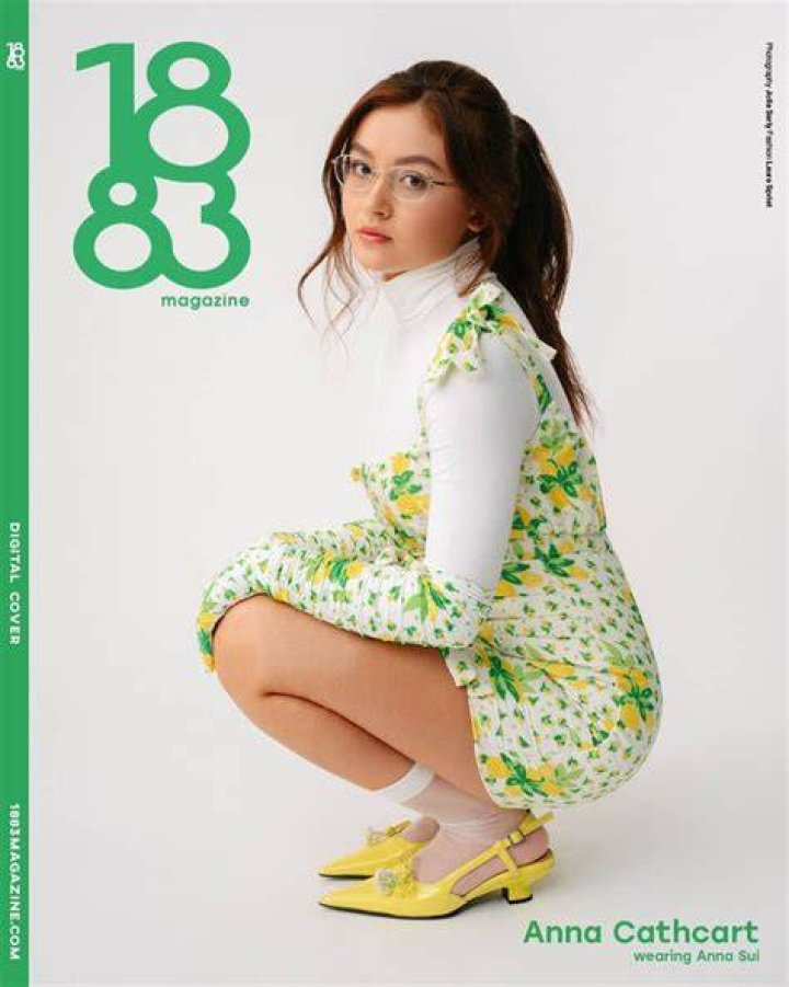 Anna Cathcart vai estrelar s&eacute;rie "XO, Kitty" da Netflix RC 832