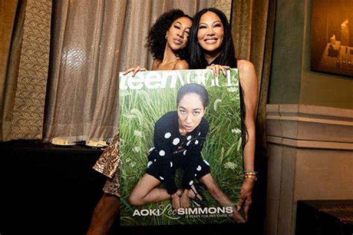 Aoki Lee Simmons Bio, High School, Dating Status, Net Worth