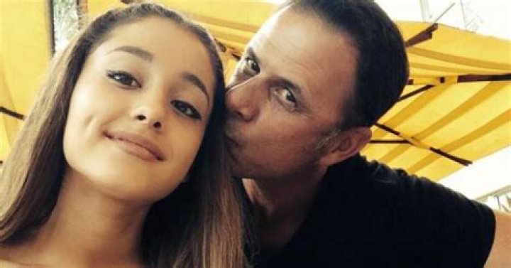 Ariana Grande Parents and Background