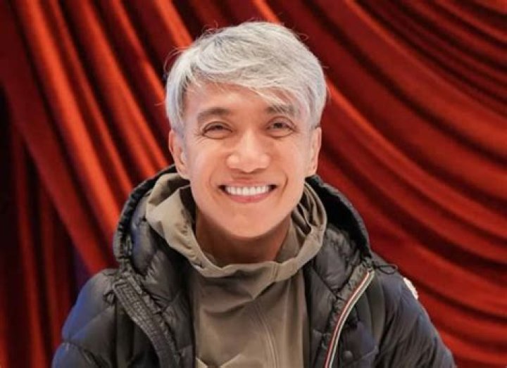 Arnel Pineda 2024 Wife, net worth, tattoos, smoking & body facts Taddlr