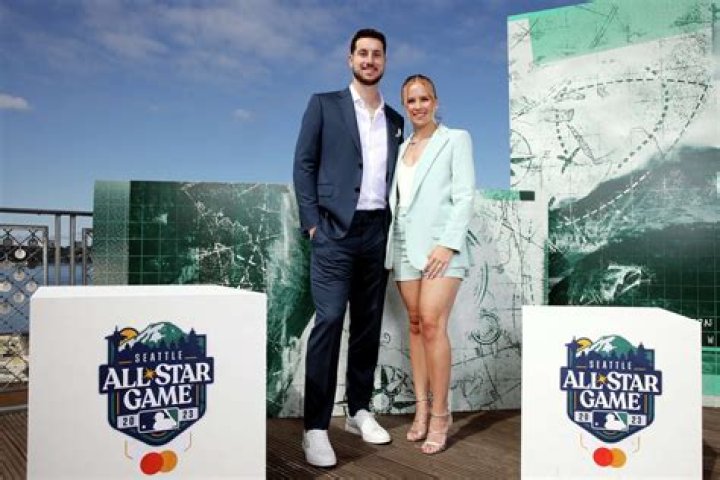 Astros Kyle Tucker is engaged to his girlfriend Samantha Scott