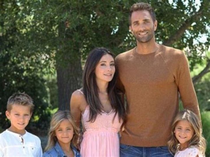 Ava Marie, Leah Rose Meet &lsquo;the most beautiful twins in the world