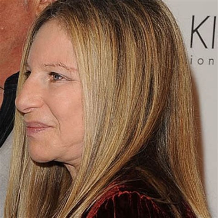 Barbra Streisand&rsquo;s &lsquo;Live at the Bon Soir&rsquo; Makes Top 10 Chart Debut