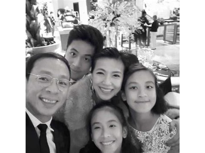 Beautiful family (insert Kuya Kevin) Kathryn Bernardo 🌟 Bridesmaid