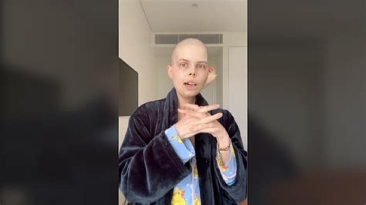 Black Tik Toker 'pretending' to have naturally blue eyes Page 8