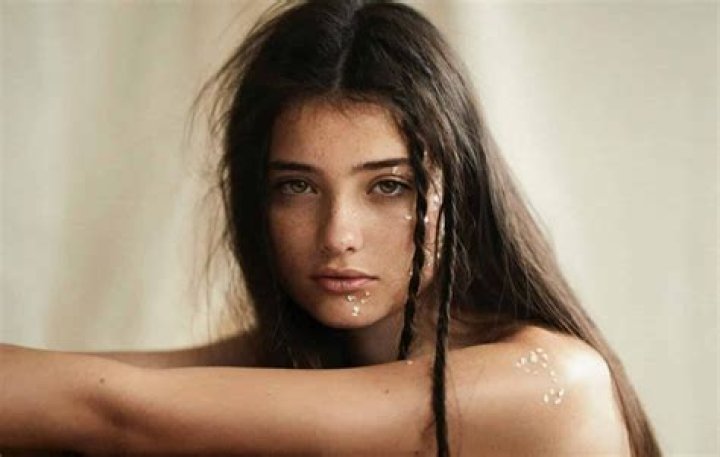 Blanca Soler biography, wiki, age, net worth, family, boyfriend Kemi