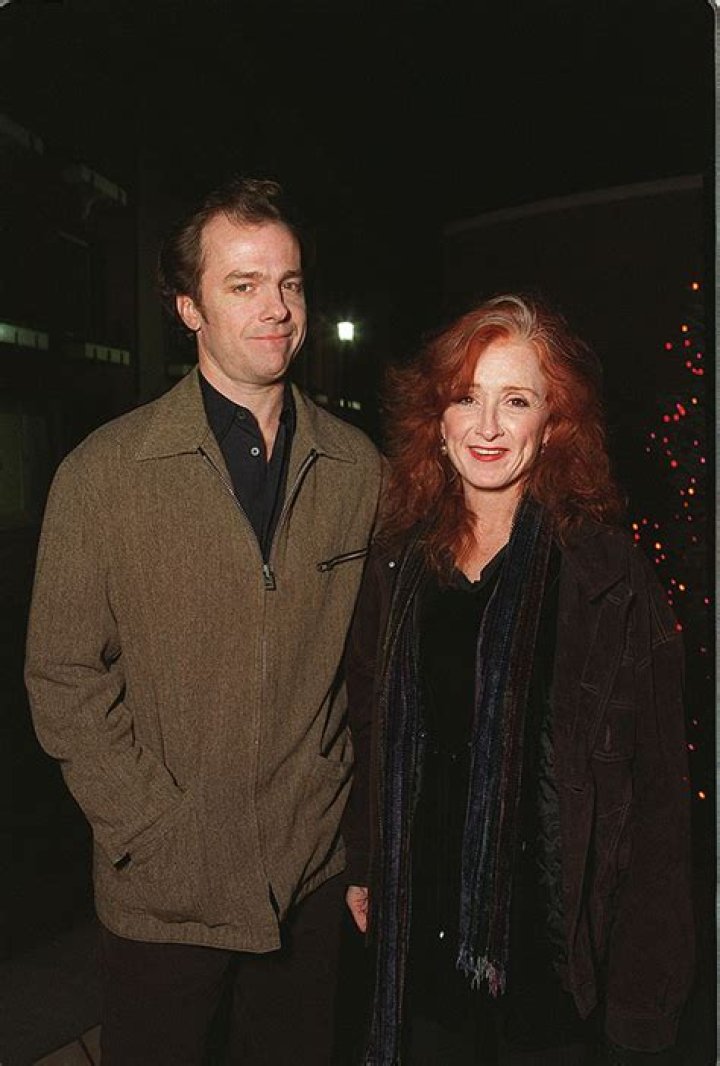 Bonnie Raitt husband Who is Michael O'Keefe?