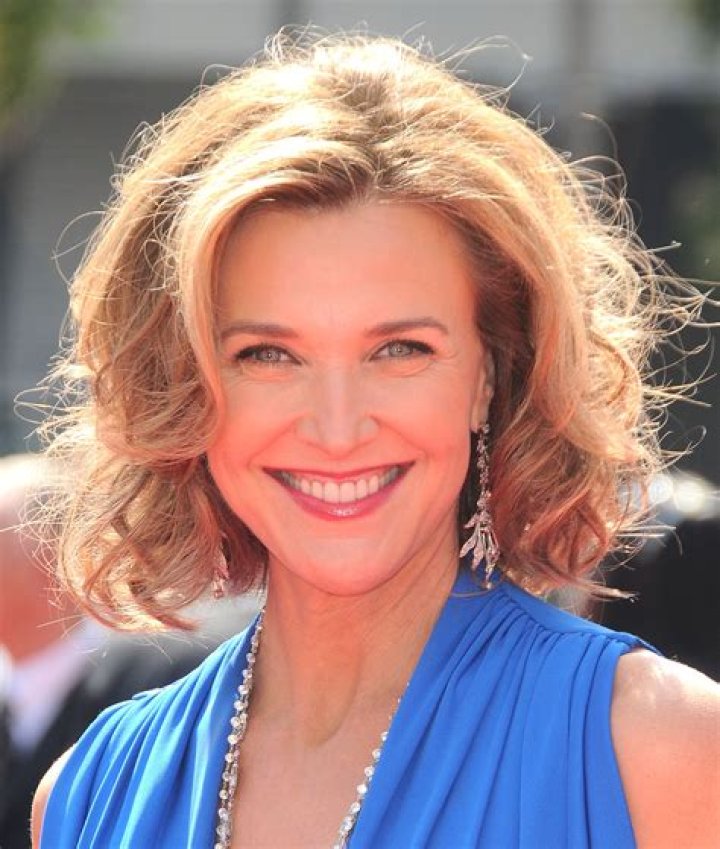 Brenda Strong 52 years
