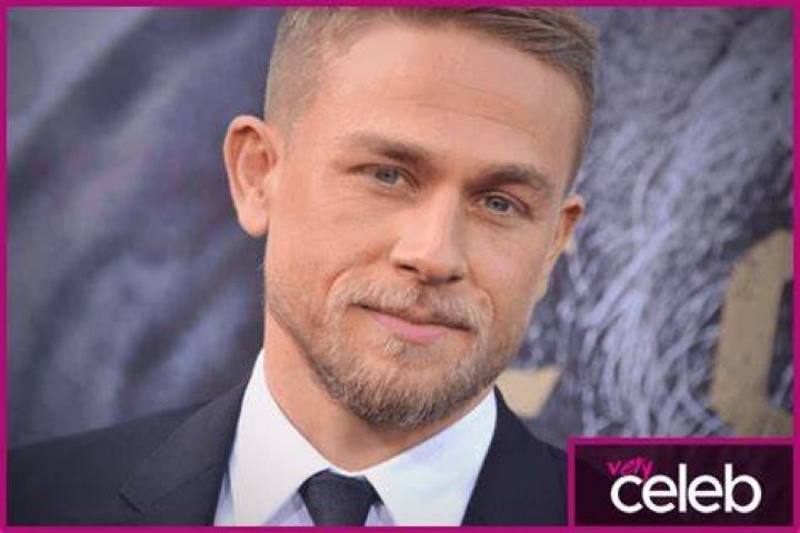 Charlie Hunnam Nationality, Height, Weight, Net Worth, Children, and