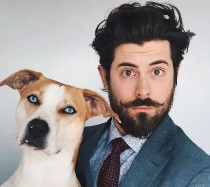 Chris McNally Bio, Wiki, Net Worth, Married, Wife, Age, Height