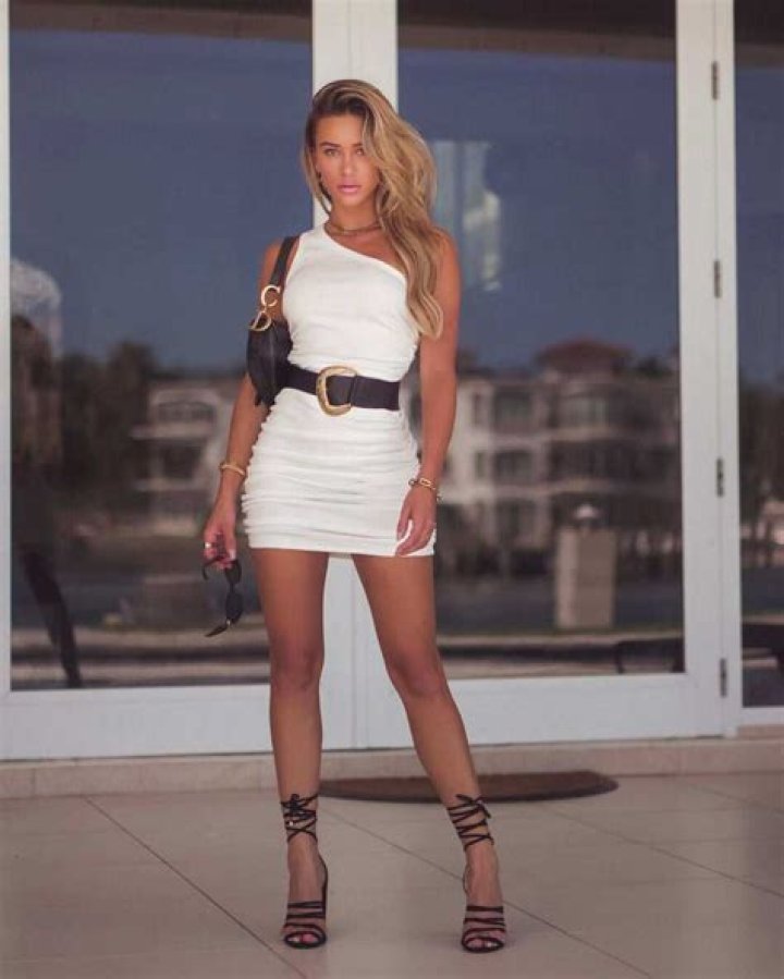 Cindy Prado bio age, height, modeling career, where is she from? Le