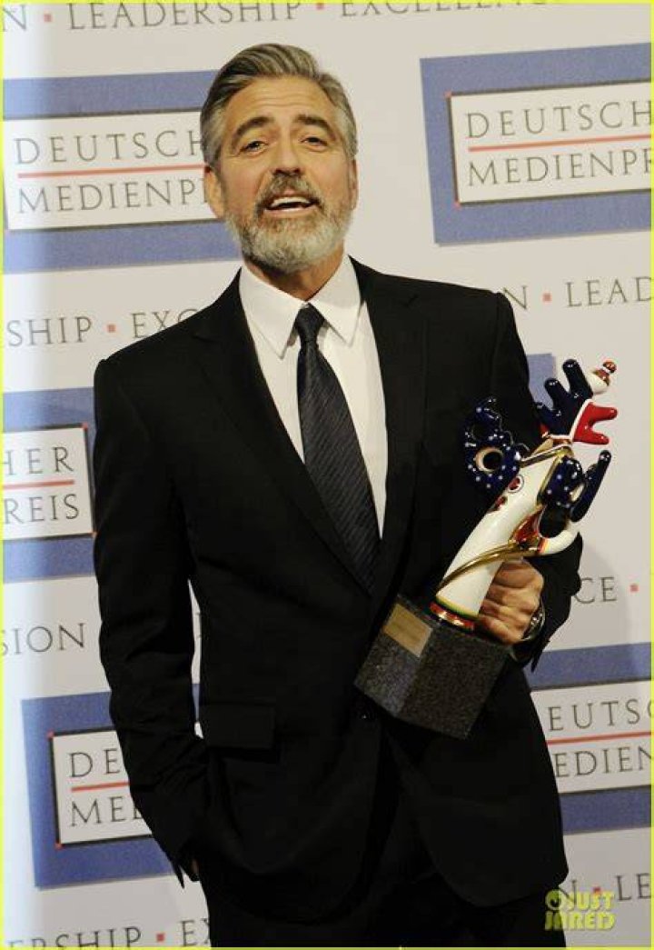 Clooney Deutscher Medienpreis Award Honoree Photo 2821437