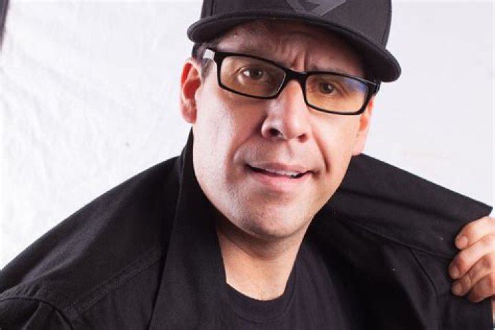 Comedian Pablo Francisco Addison Guide