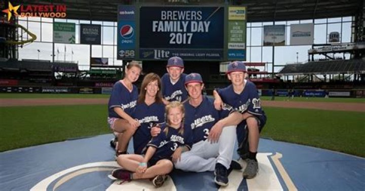 Craig Counsell Wife, Who Is Michelle Counsell? Children, Family, Net Worth