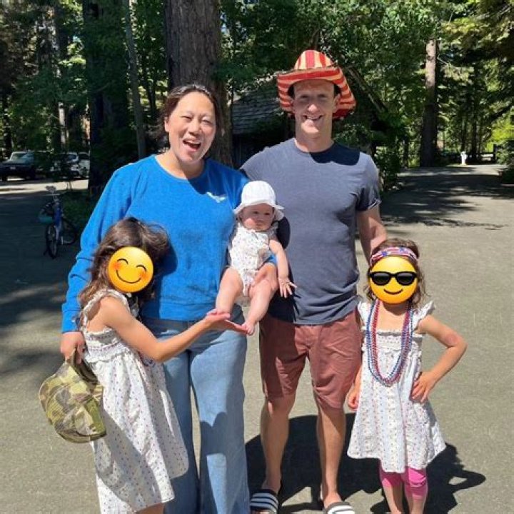 Daniel Ezra family, wife, children, parents, siblings Celebrity FAQs