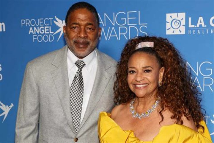 Debbie Allen & Hubby Norm Nixon Black celebrity couples, Celebrity