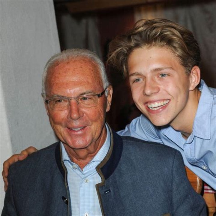 Dennis Franz Instagram, Twitter & Facebook on IDCrawl
