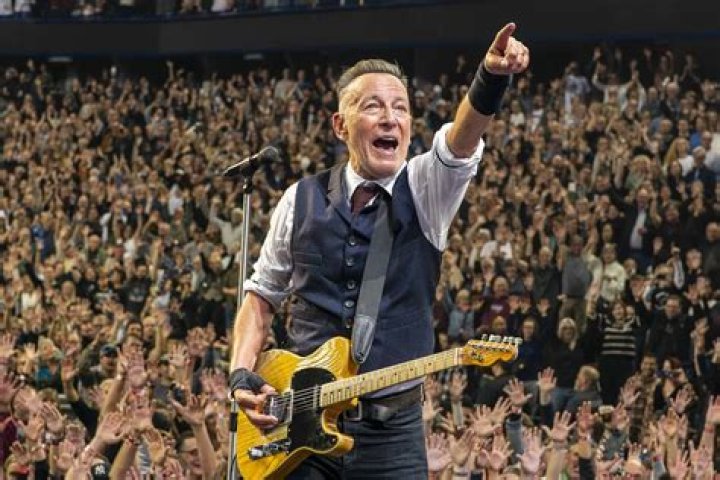 Did Bruce Springsteen use his net worth to get out of a DUI charge