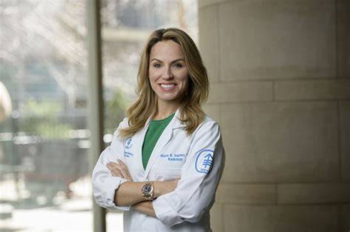Dr Nicole Saphier Net Worth, Salary, Age, Height, Bio, Family, Career