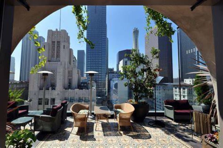 DTLA According to Vanguard Concept Store Please Do Not Tell Melting