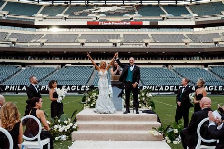 Eagles Insider Dave Spadaro&rsquo;s Wedding To Wife Angela Parsons On The 50