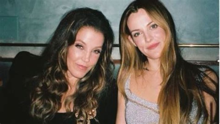 Elvis&rsquo; Granddaughter Riley Keough Puts Her Envious Legs on Full Display
