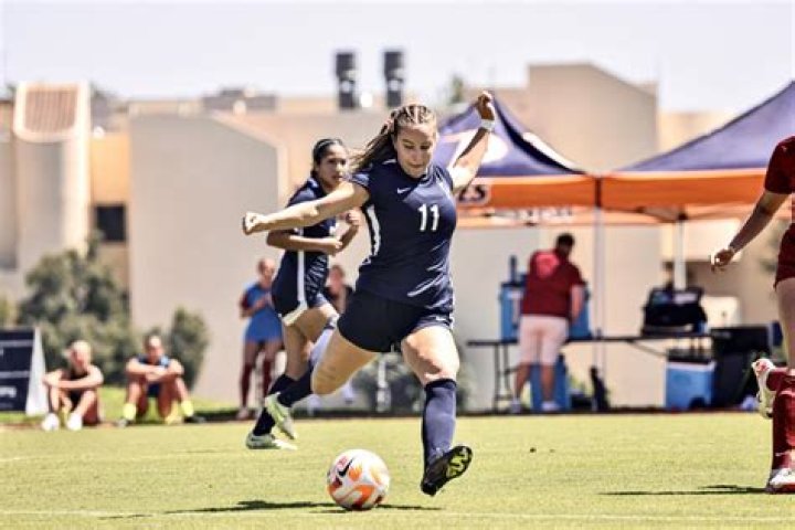 Former Soccer Star Eric Wynalda Wife Amanda Fletcher In 2022