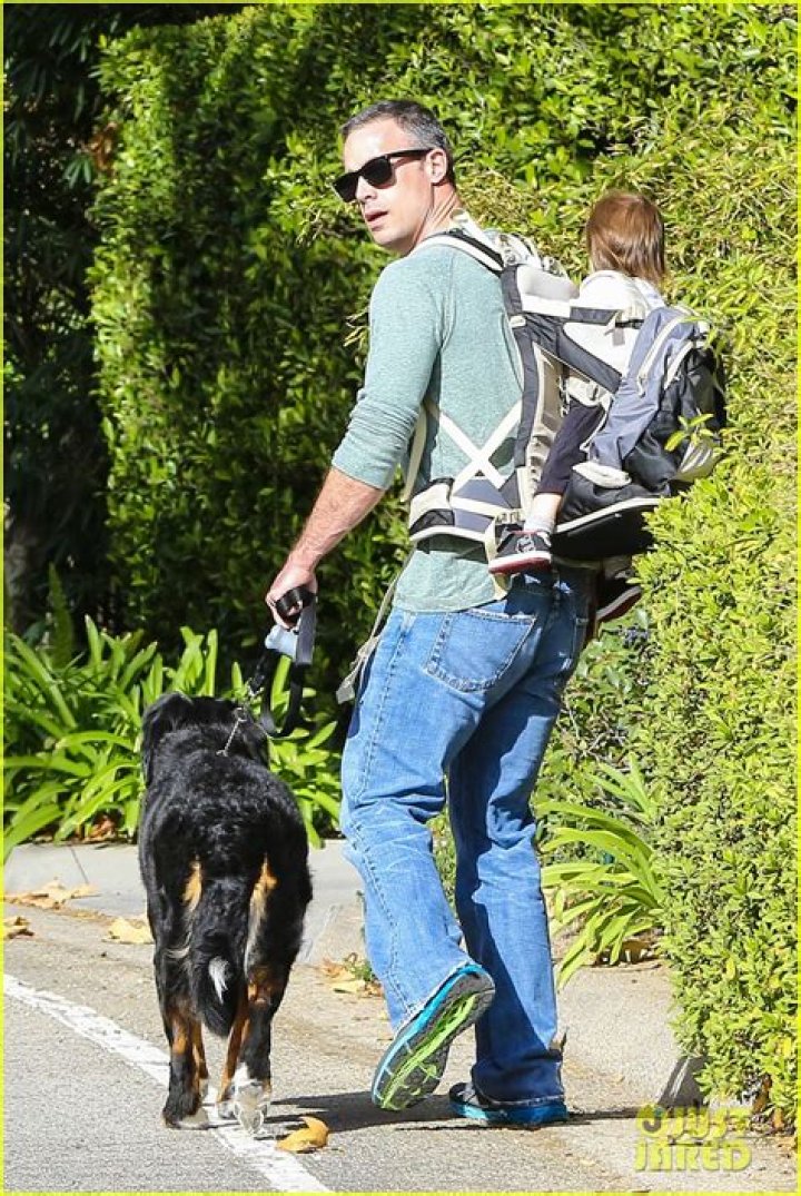 Freddie Prinze Jr. Walks the Dog with Son Rocky James! Photo 3012861