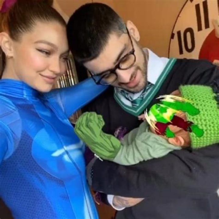 Gigi Hadid shares first family photo with Zayn and newborn daughter