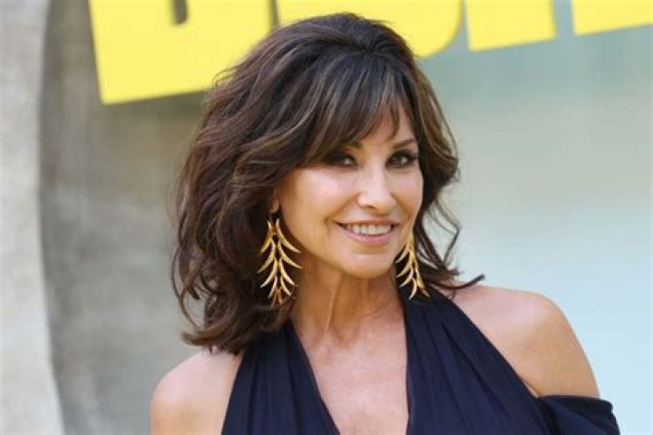 Gina Gershon Net Worth, Height-Weight, Wiki Biography, etc