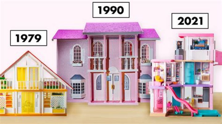 Giving The Barbie Dream House A Makeover, Barbie barbiedreamhouse 