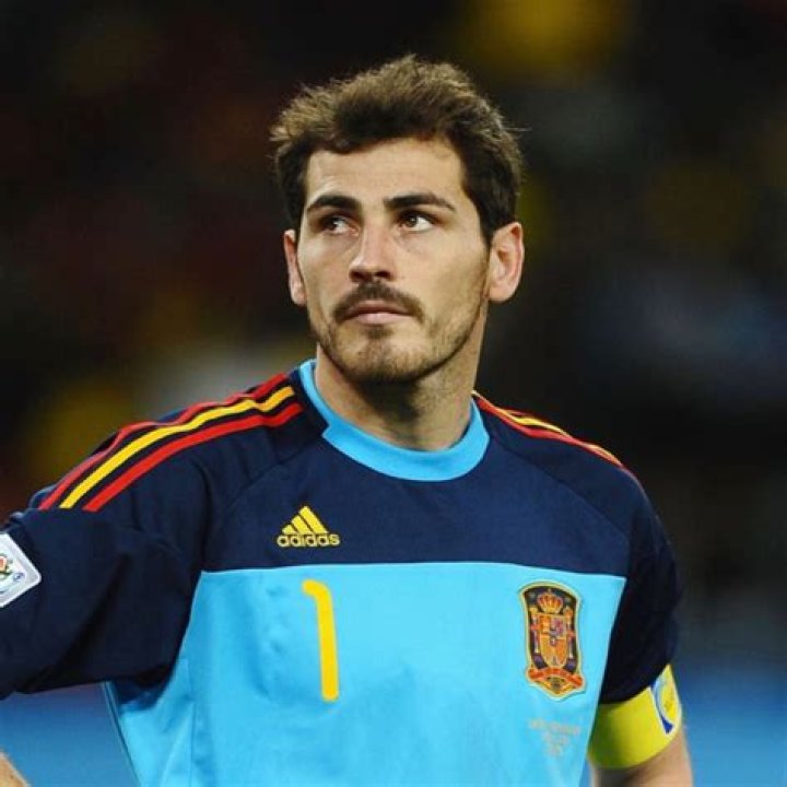 Hanssel Casillas Age, Height, Wiki, Instagram, Parents, Girlfriend Now