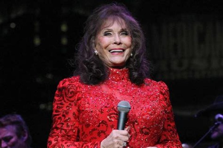 How Loretta Lynn's Granddaughter Tayla Lynn Broke Free From the
