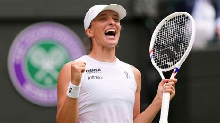 Iga Swiatek's net worth, age, boyfriend, Instagram, mother, stats and