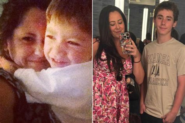 Jace Evans with siblings