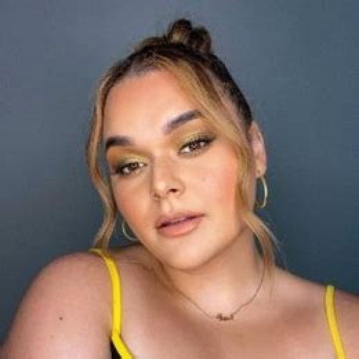 Jenicka Lopez Biography