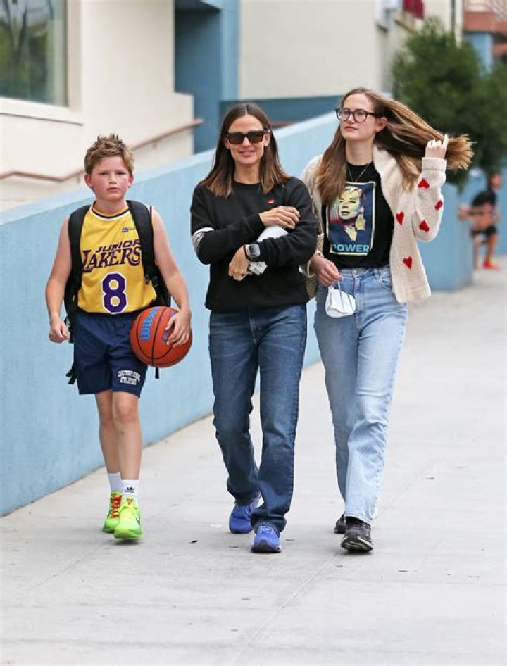 Jennifer Nettles Children Does Jennifer Nettles Have Kids? ABTC