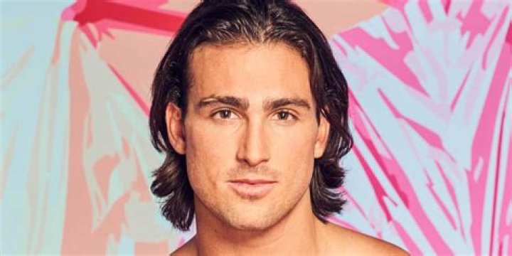 Jeremy Hershberg on Love Island USA Who is the new cast member?