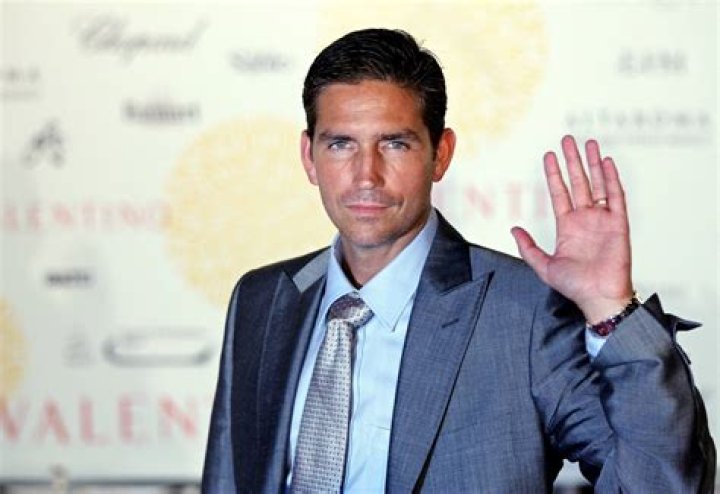 Jim Caviezel y Kerri Browitt Caviezel Los Angeles estreno de 'Super 8