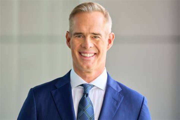 Joe Buck's Wife Michelle is a Former NFL Cheerleader (As Was His First