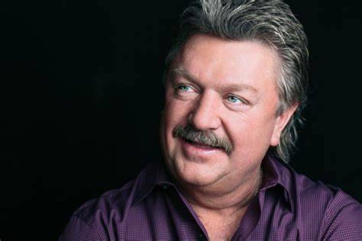 Joe Diffie's Wife Tara Shares Their Final Photo Together