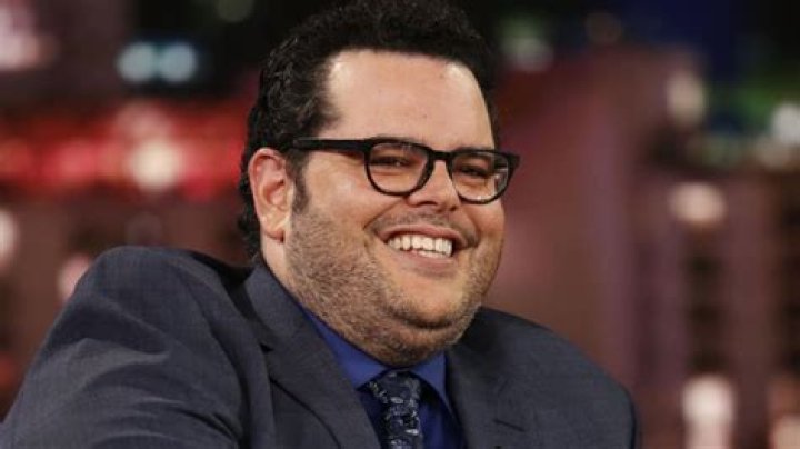 Josh Gad Net Worth 2024 Wiki, Married, Family, Wedding, Salary, Siblings