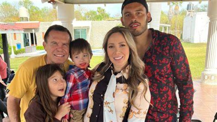 Julio Cesar Chavez, Jr. Biography Life of Mexican Boxer