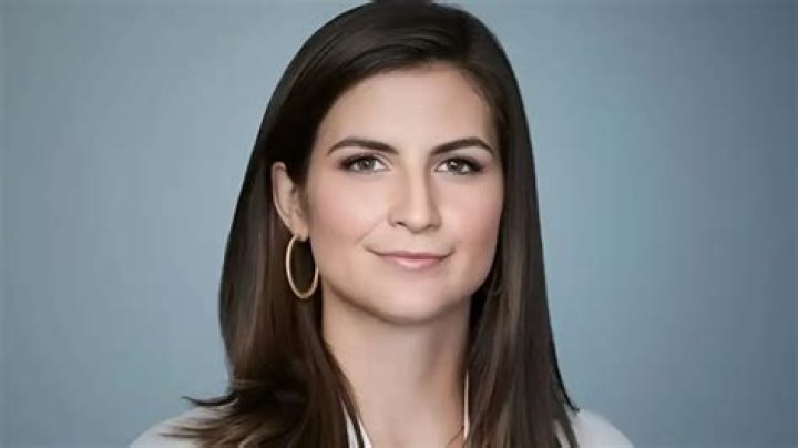 Kaitlan Collins Biography, Age, Wiki, Height, Weight, Boyfriend, Family