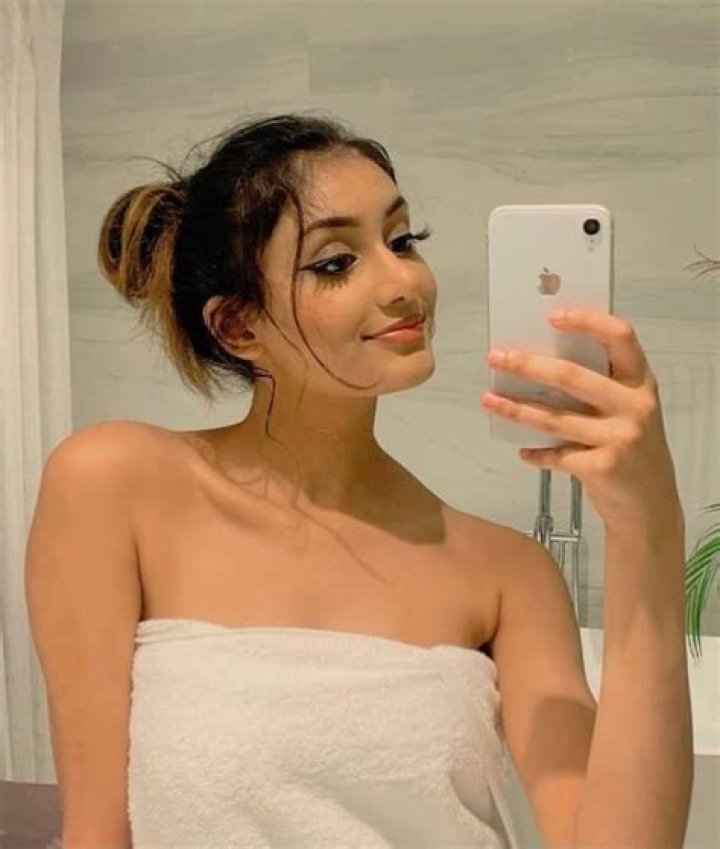 Kayla Kapoor Premium innocentbeautypremium OnlyFans Leak Porn Pack